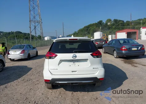 2017 Nissan Rogue Sv z USA, uszkodzony, nr VIN KNMAT2MV3HP606652